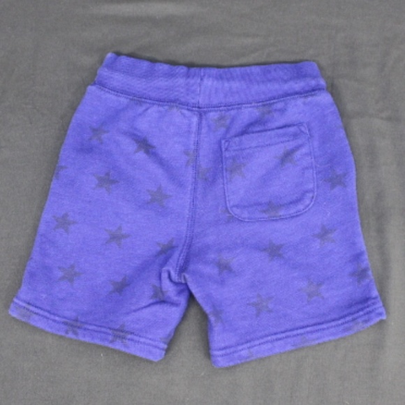 Star Print Shorts - Picture 2 of 3